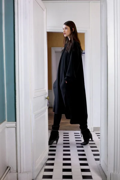 Look 10
